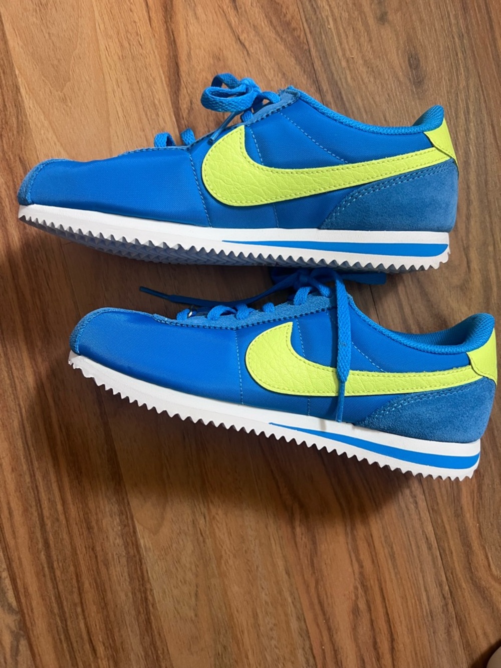 Nike Kids Blue and Neon Yellow Retro Runner Sneakers